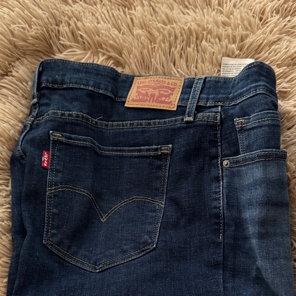 Levi's Dark Wash Denim Classic Fit Jeans